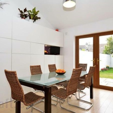 Modern City Centre House Galway Exterior photo